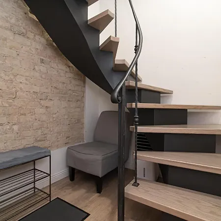 Old Town Happiness * Wilna