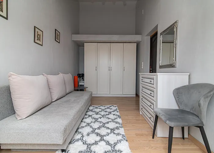 Old Town Happiness *